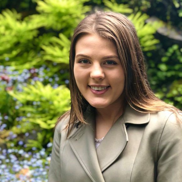 Meet your Posher, Valerie - Picture 1 of 1